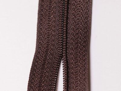 No.3 Continuous Chain Zip Brown